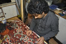 rug repair centre restoraion of persian rugs